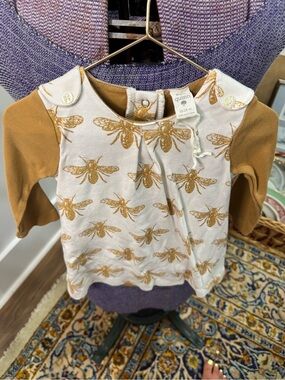 Kate Quinn Bee Print Baby Top/onesie in Mustard & Cream 18-24 months